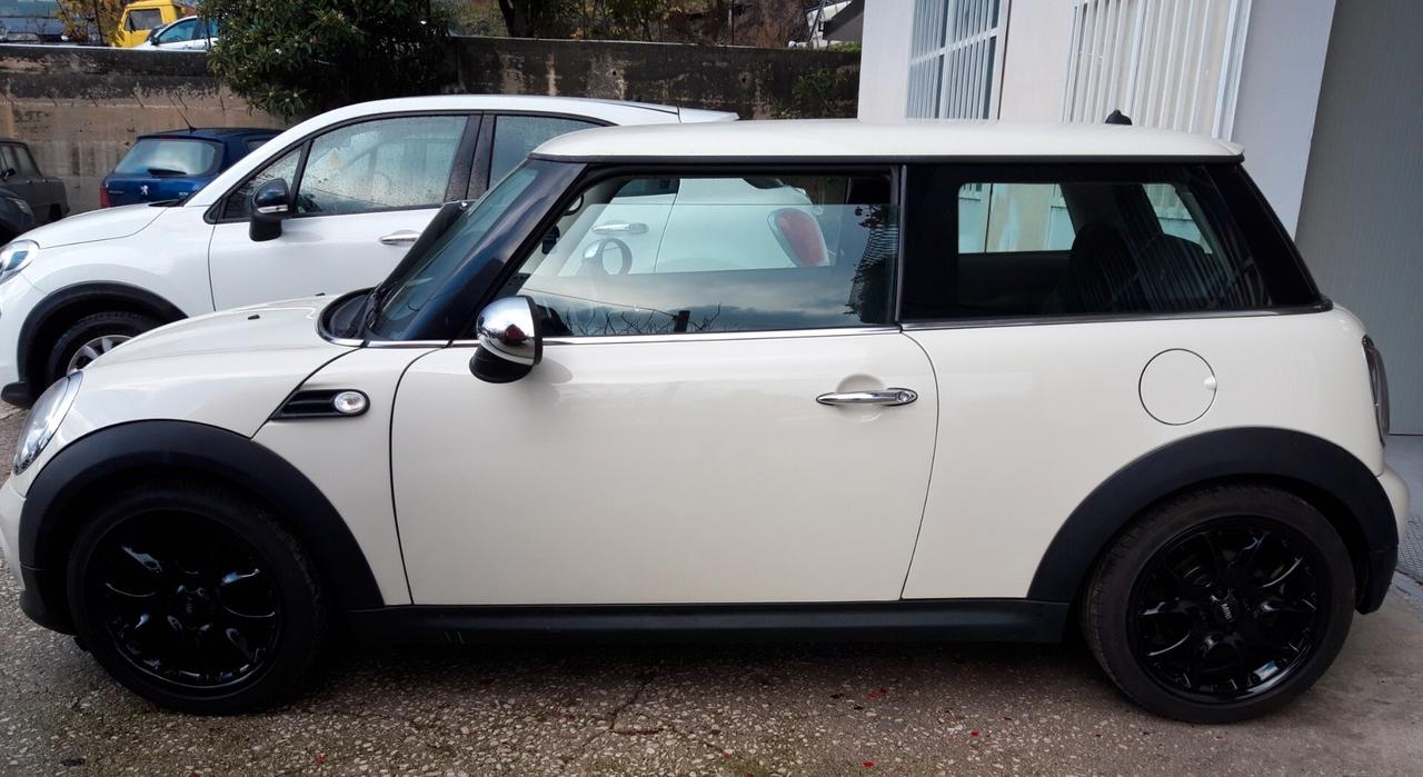 Mini Mini 1.6 16V One (55kW)