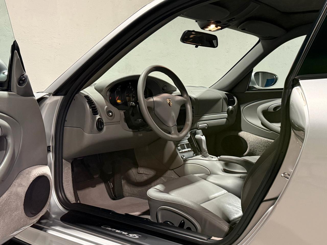 Porsche 911 Carrera 4S cat Coupé