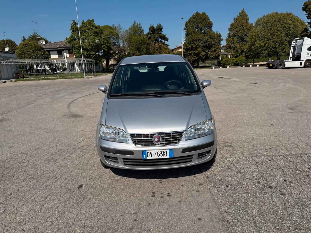 Fiat Idea 1.2 16V BlackLabel
