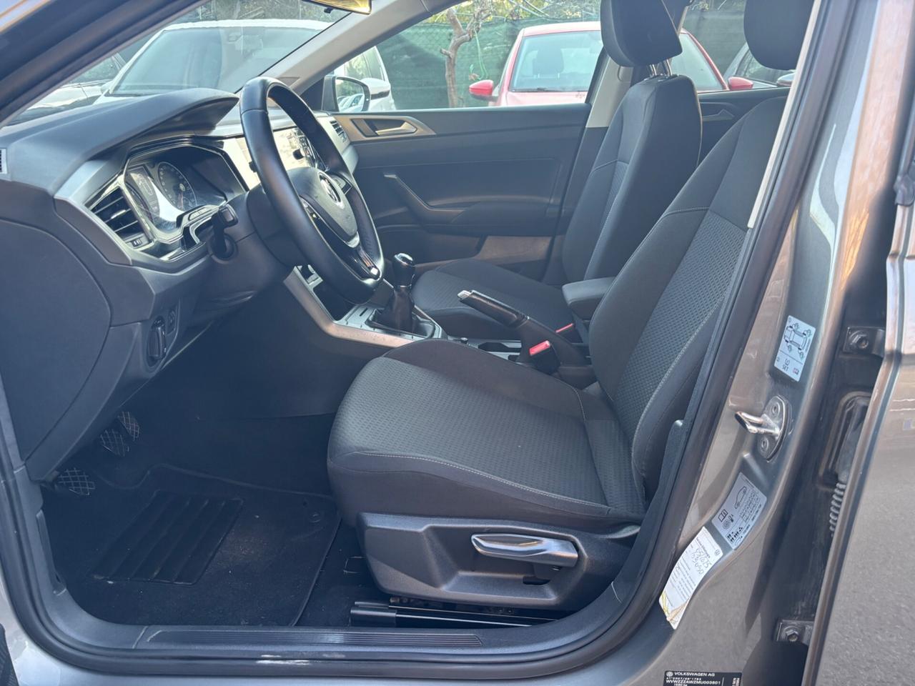 Volkswagen Polo 1.0 5p. R-Line OK NEOPATENTATI