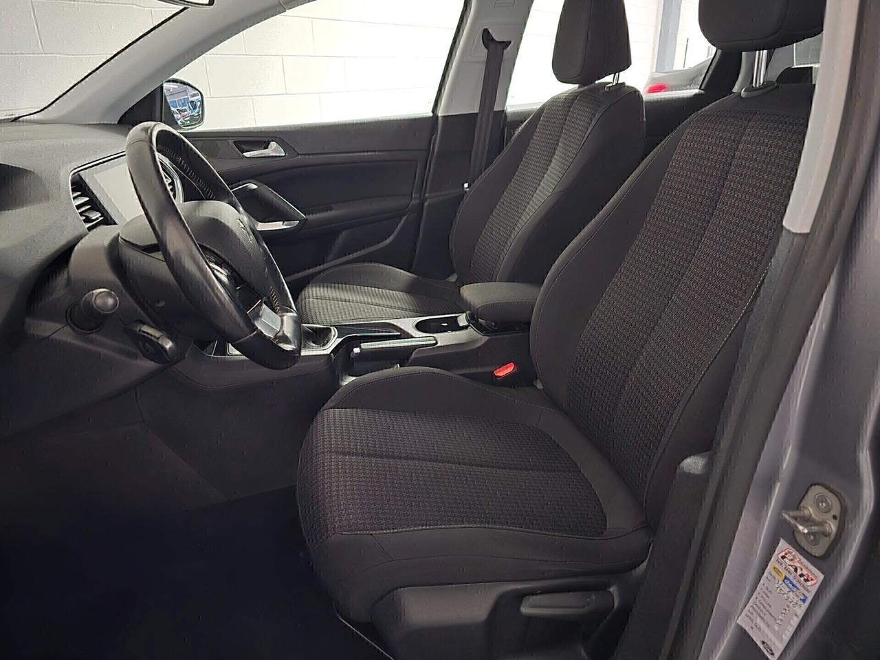 Peugeot 308 BlueHDi 130 S&S SW Business