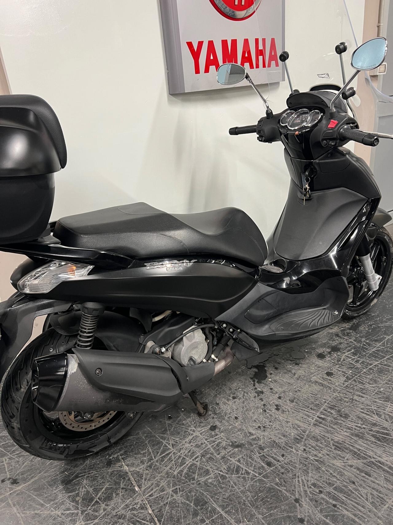 Piaggio Beverly 350 Police