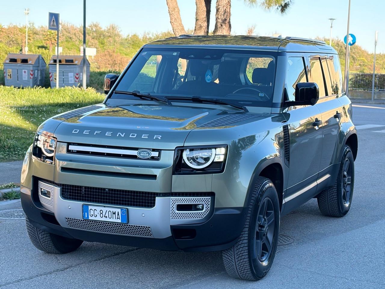 Land Rover Defender 110 3.0D I6 250 CV AWD Auto X-Dynamic HSE