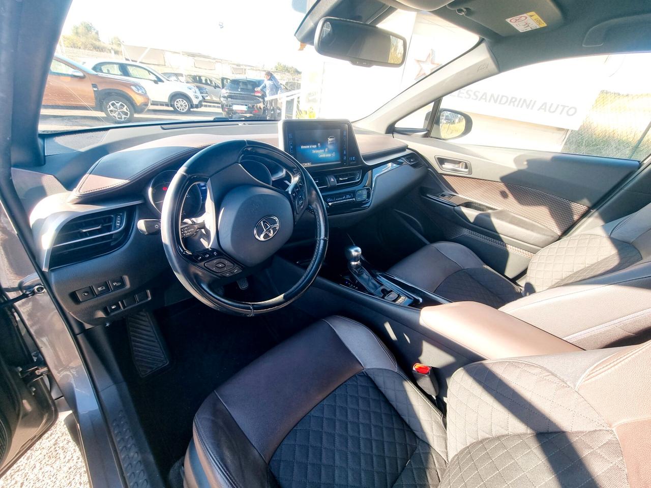 Toyota C-HR 1.8 Hybrid E-CVT Lounge