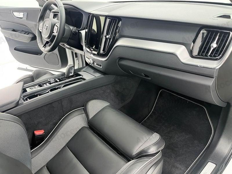 Volvo XC60 XC60 B4 (d) AWD 197CV GEARTRONIC R DESIGN