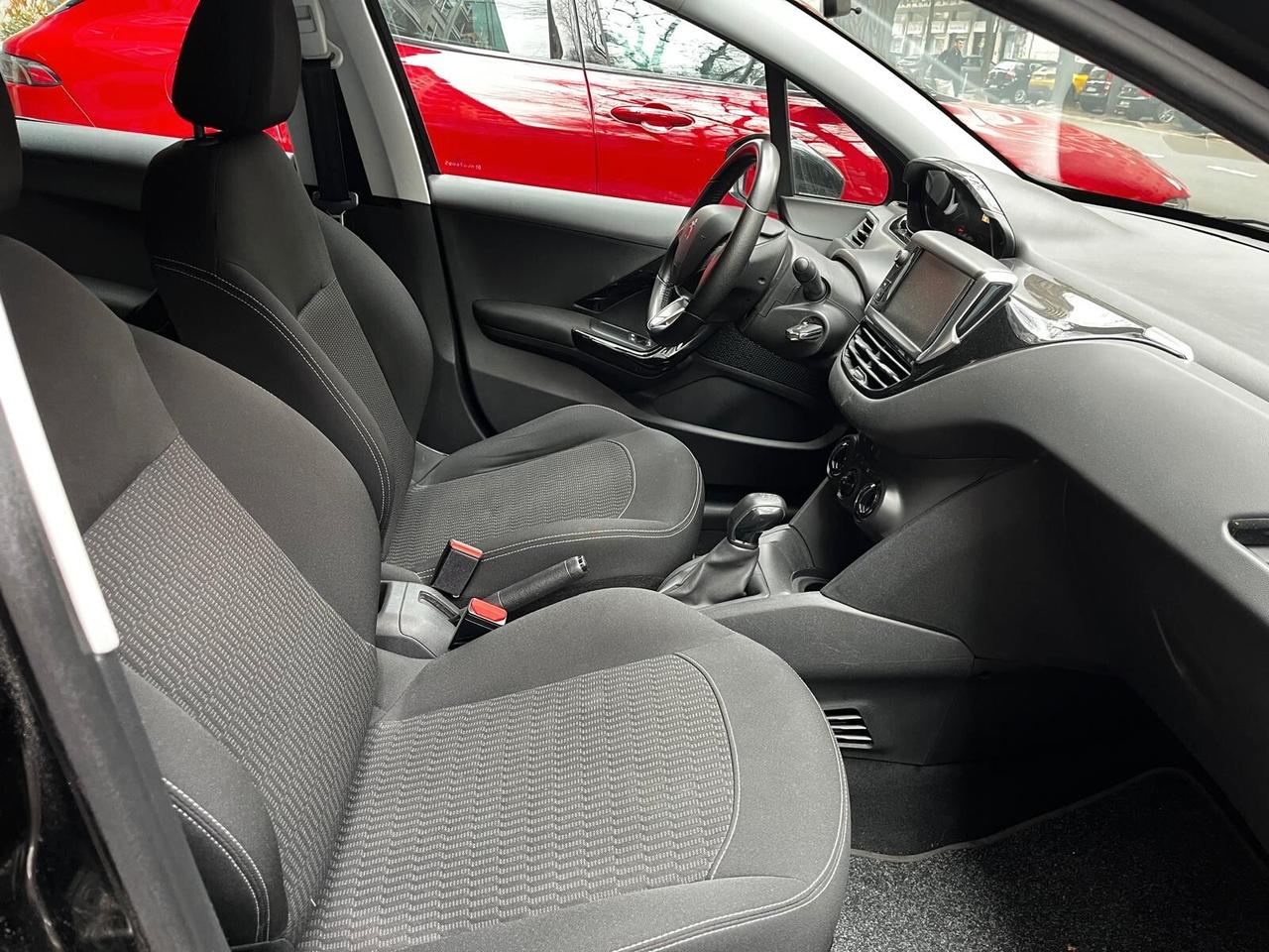 Peugeot 208 PureTech 82 5 porte Allure