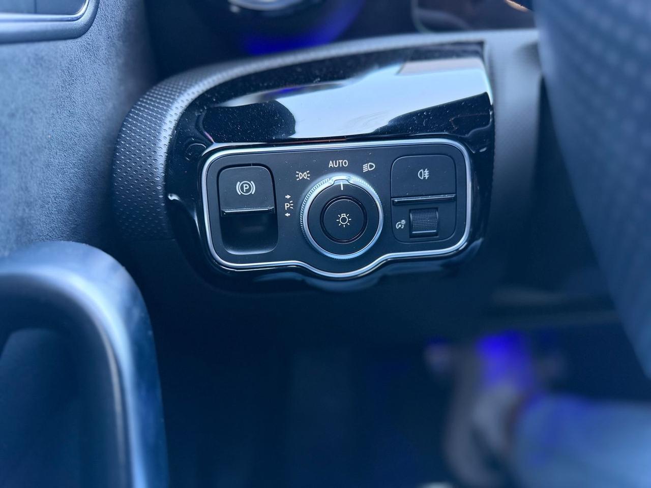 Mercedes-Benz CLA 200 AMG Line Premium Plus #8306