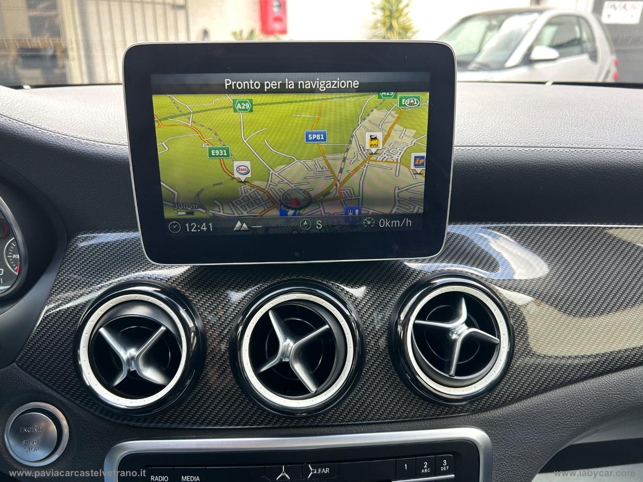 MERCEDES-BENZ GLA 200 d Automatic Premium NIGHT EDITION