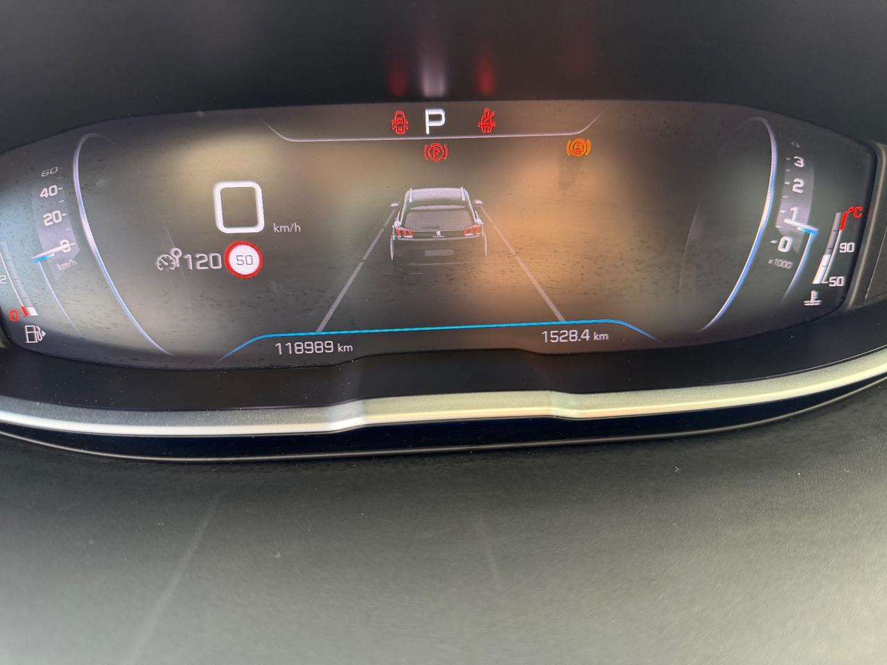 Peugeot 5008 1.5 130cv EAT8 7 POSTI GT-LINE