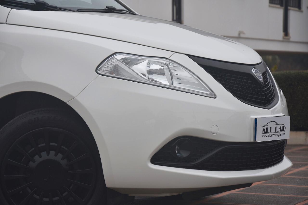Lancia Ypsilon 1.2 Elefantino Blu
