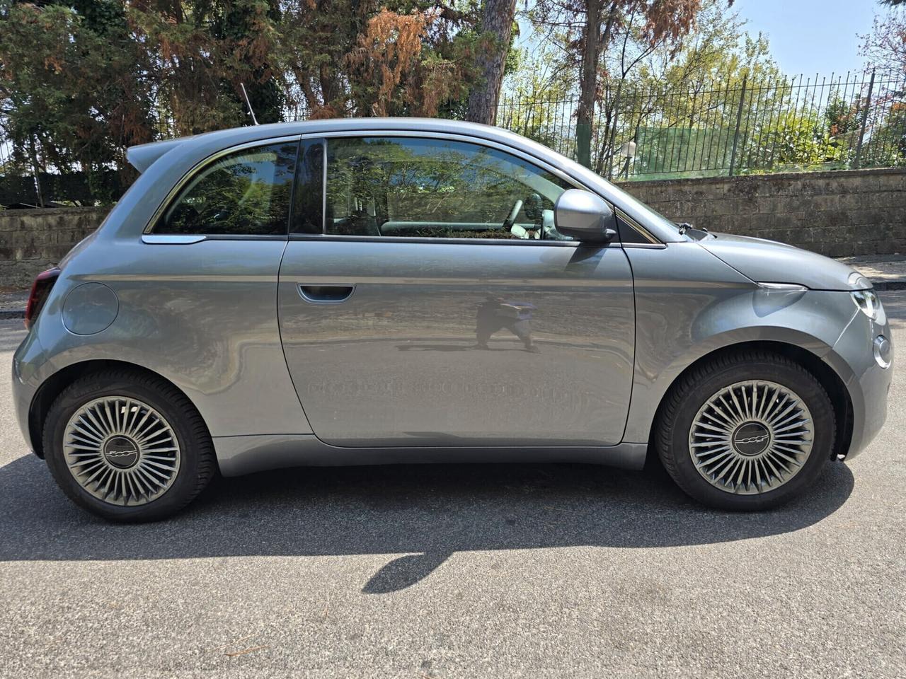 Fiat 500 E Opening Edition KM 320