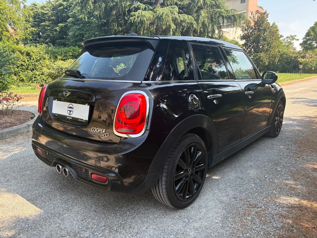 Mini Cooper SD 2.0 170cv Hype 5p auto