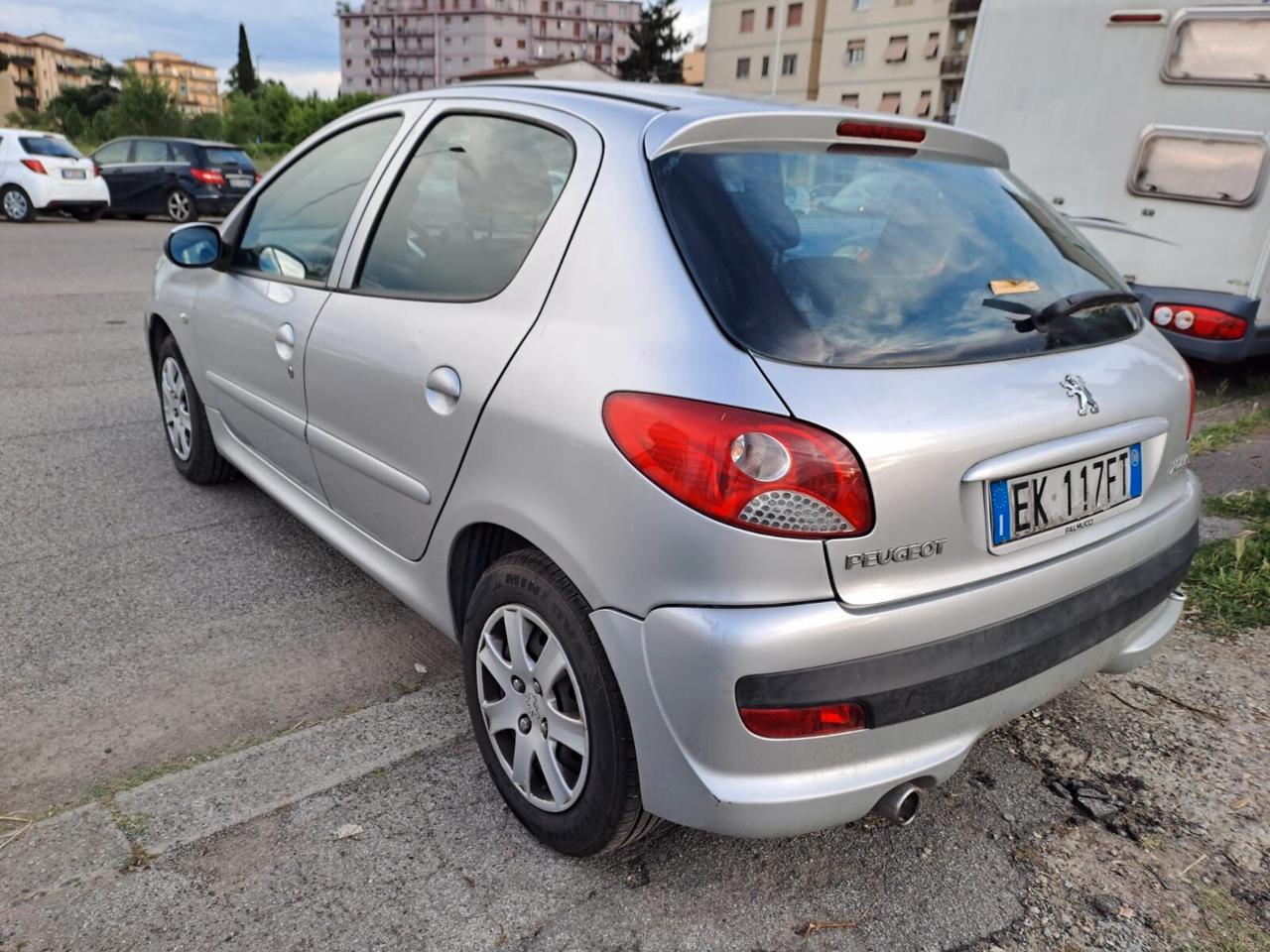 Peugeot 206 benzina