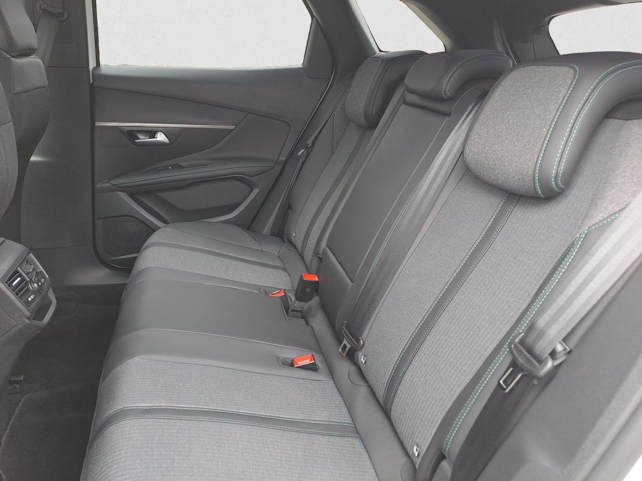PEUGEOT 3008 2ª serie - 3008 BlueHDi 130 S&S EAT8 Allure Pack