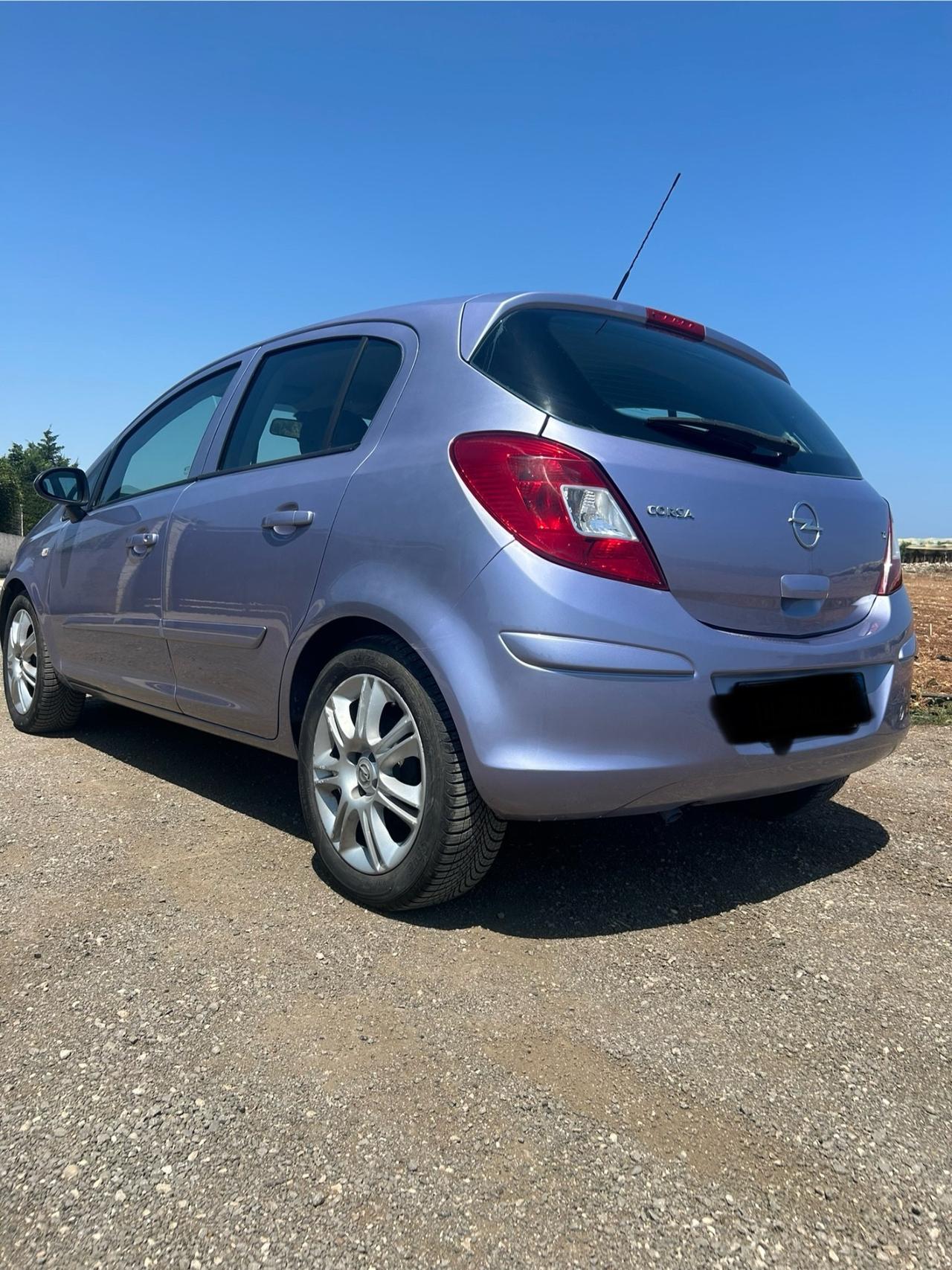 Opel Corsa 1.2 5 porte Easytronic Club