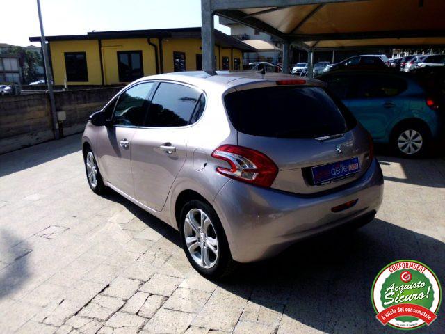PEUGEOT 208 1.4 8V HDi 68CV 5p. Allure