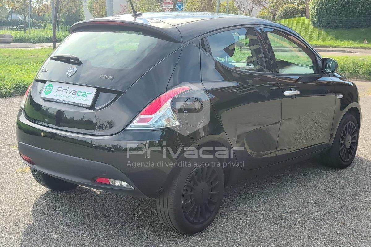 LANCIA Ypsilon 1.0 FireFly 5 porte S&S Hybrid Ecochic Silver