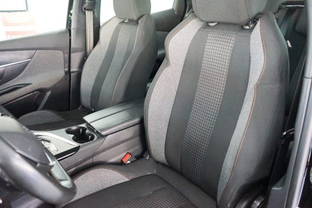 PEUGEOT 3008 BlueHDi 130 S&S EAT8 Active Business