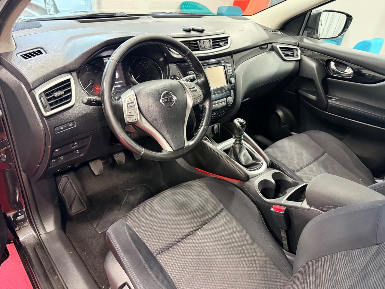 Nissan Qashqai 1.6 dCi 2WD Tekna 131cv OK NEOPATENTATI