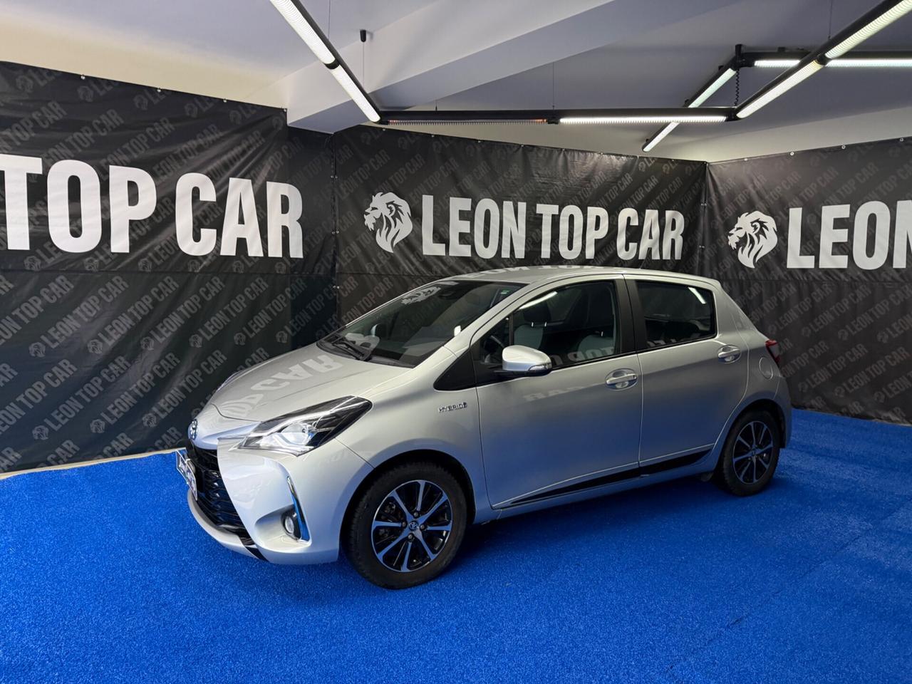 Toyota Yaris benzina hybrida Automatico km 18 mila garanzia 2028