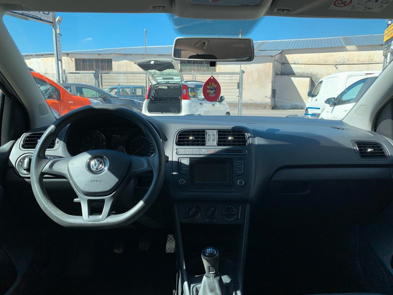 Volkswagen Polo 1.0 60Cv 5P. 2016