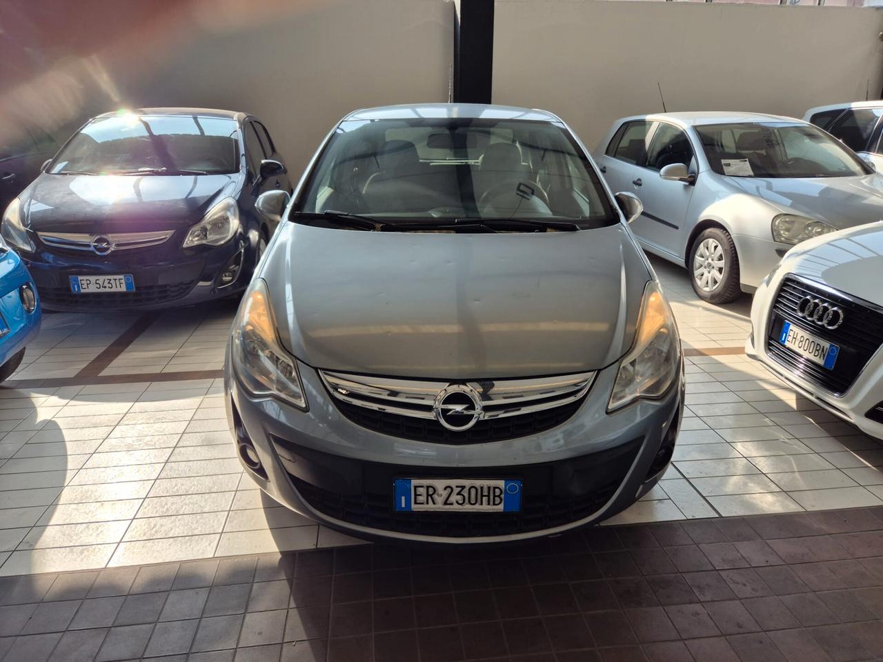 Opel Corsa 1.2 85CV 5 porte GPL-TECH Edition