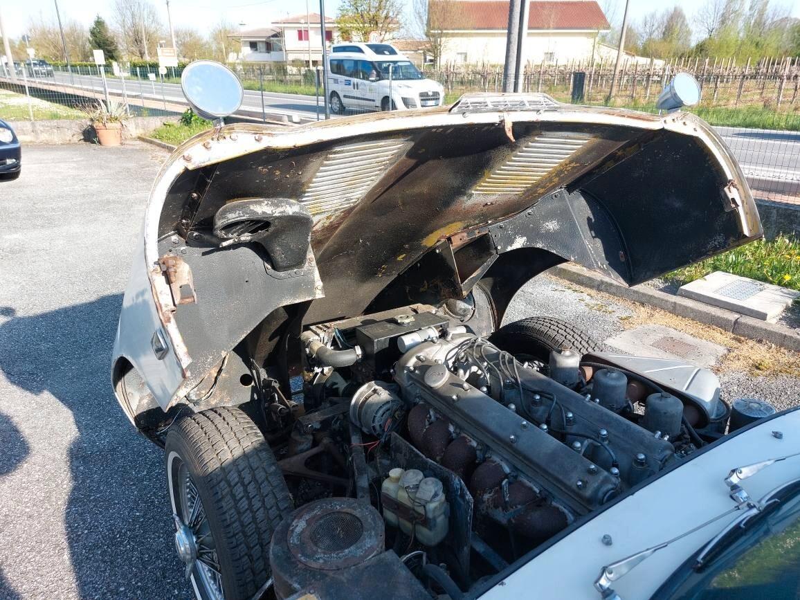 Jaguar E-Type 4200 Coupè del 1966