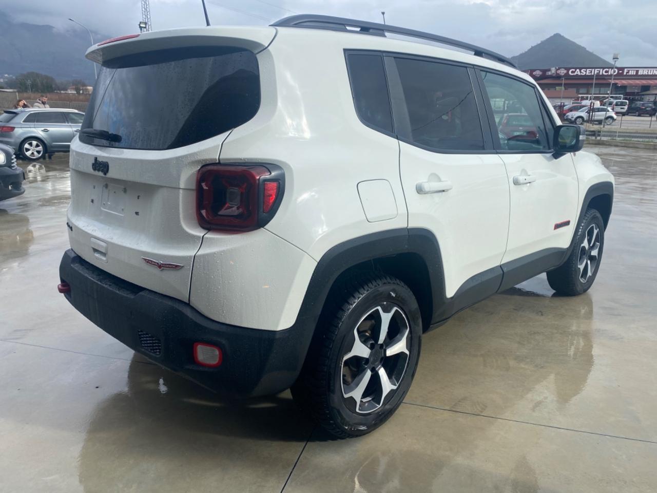 Jeep Renegade 2.0 Mjt 170CV 4WD Active Drive Low Trailhawk