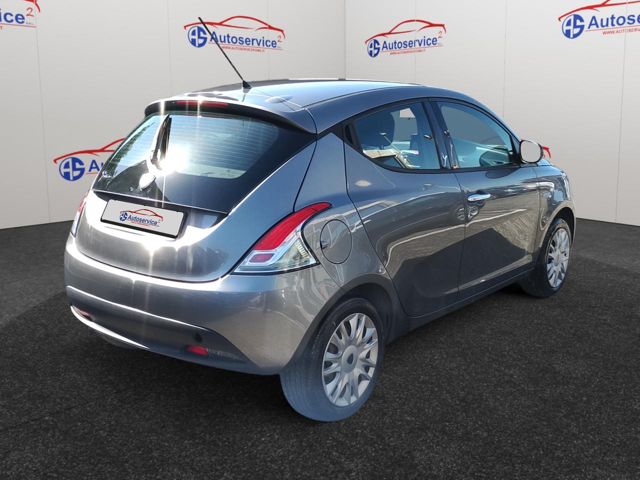 Lancia Ypsilon 5 Porte Ypsilon 1.2 8v Silver s&s 69cv E6