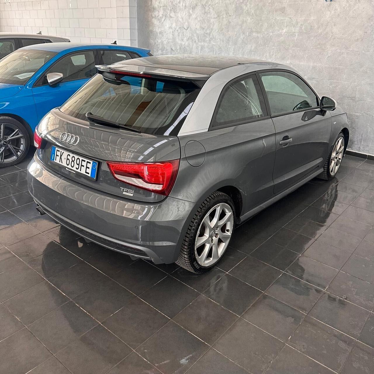 Audi A1 1.0 TFSI ultra S tronic S-LINE
