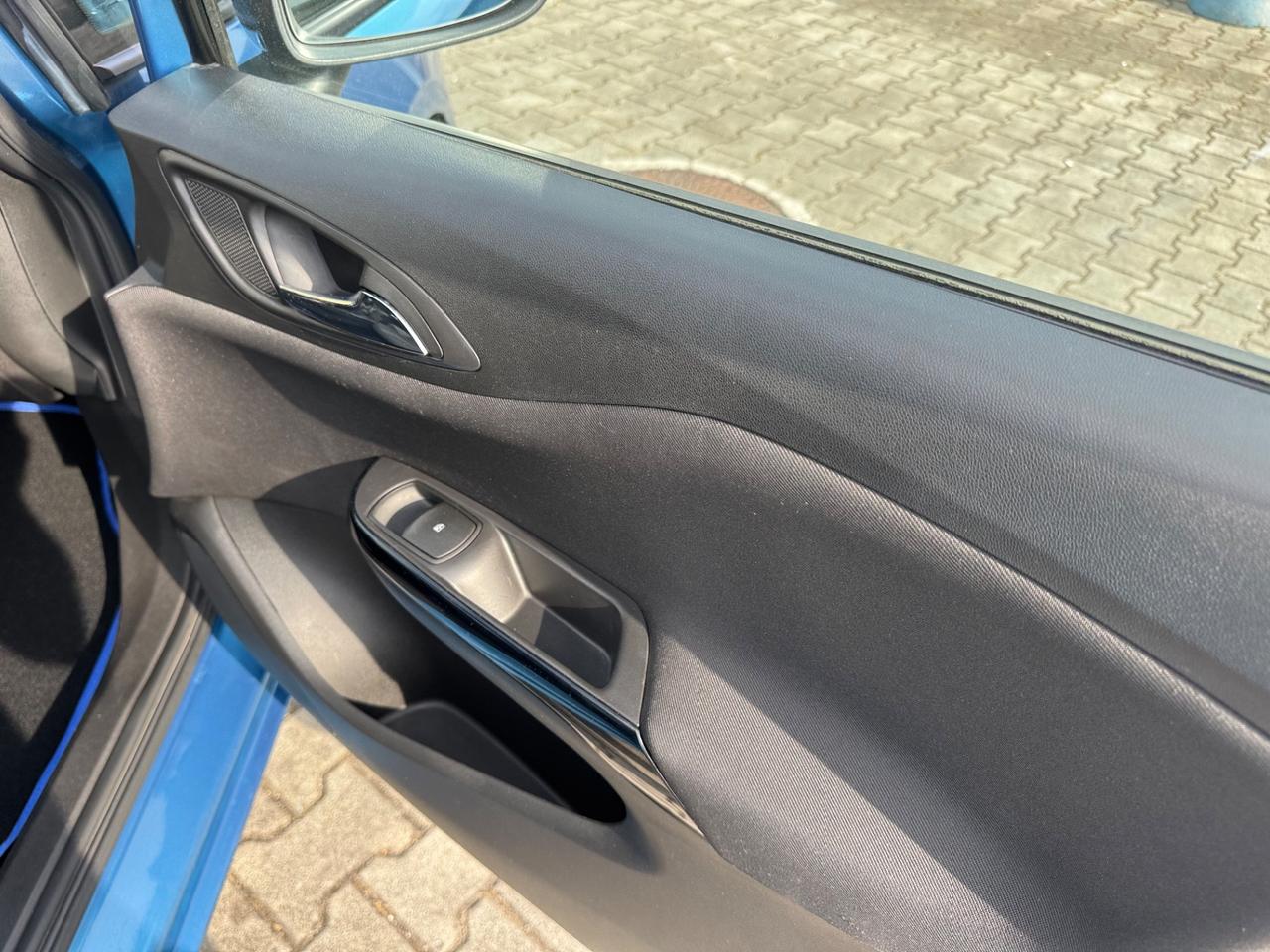 Opel Corsa 1.2 5 porte Innovation neopatentati