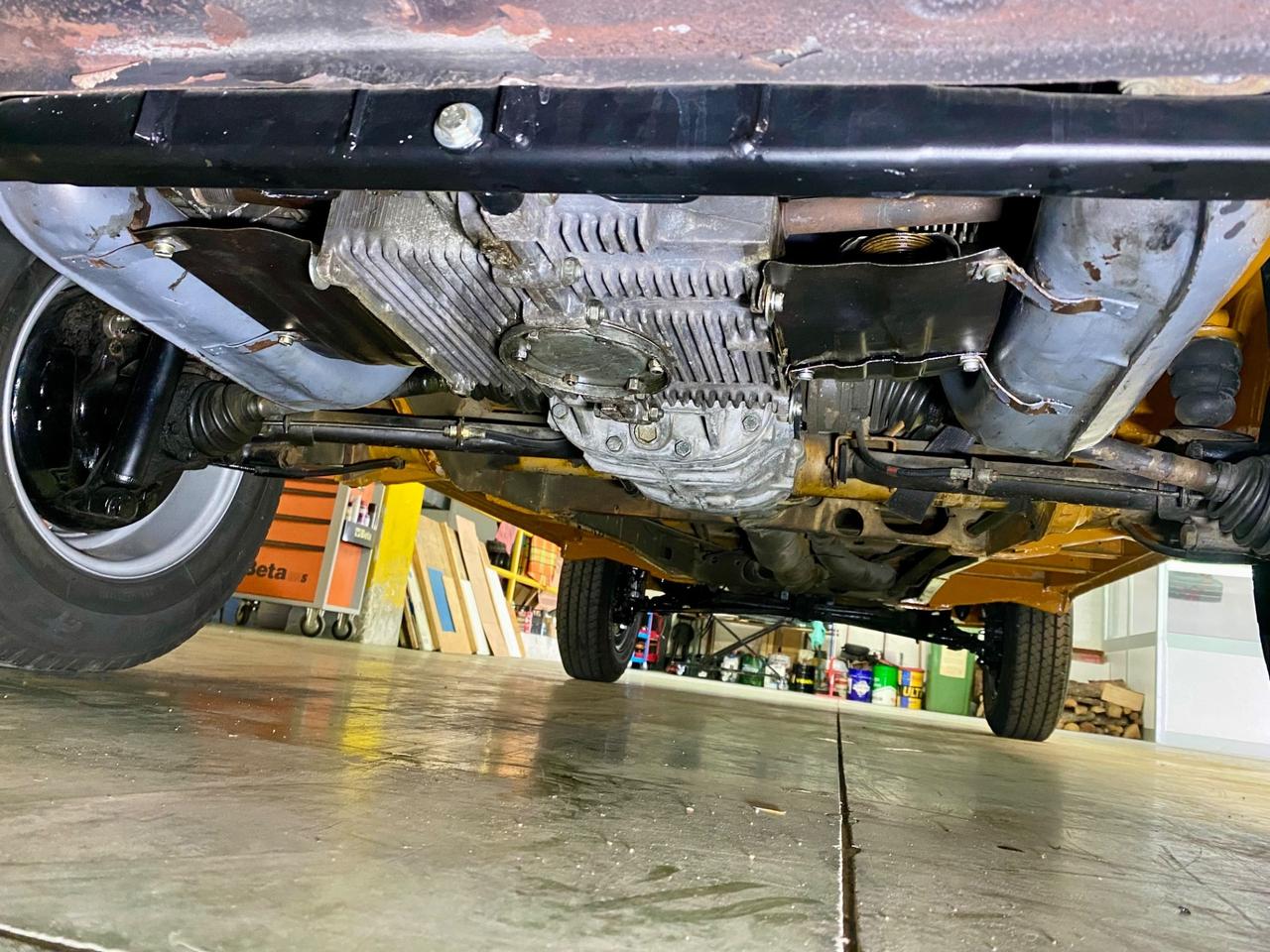 Volkswagen T2 BUS 9 POSTI VERSIONE LUSSO