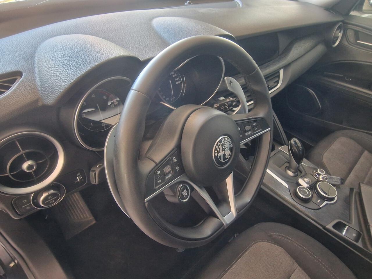 Alfa Romeo Stelvio 160cv AT8