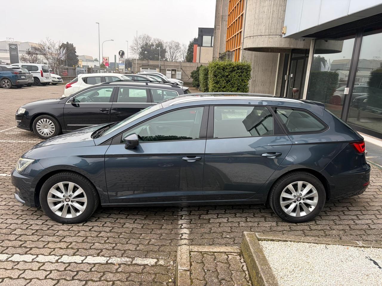SEAT Leon ST 1.6 tdi 115cv my19 GRANDINATA