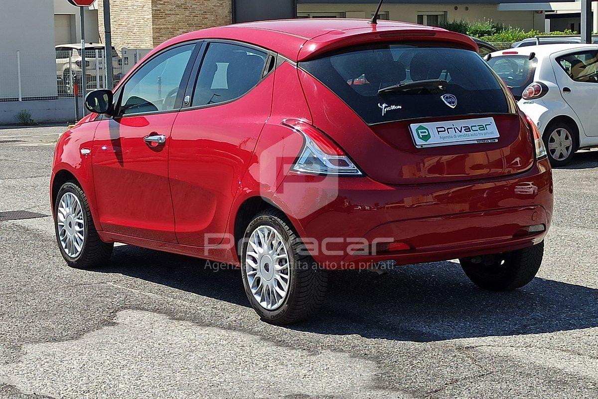 LANCIA Ypsilon 1.2 69 CV 5 porte GPL Ecochic Silver