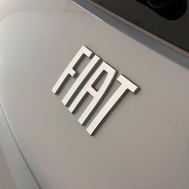 FIAT 500e Berlina 42 kWh La Prima 320 Km Autonomia