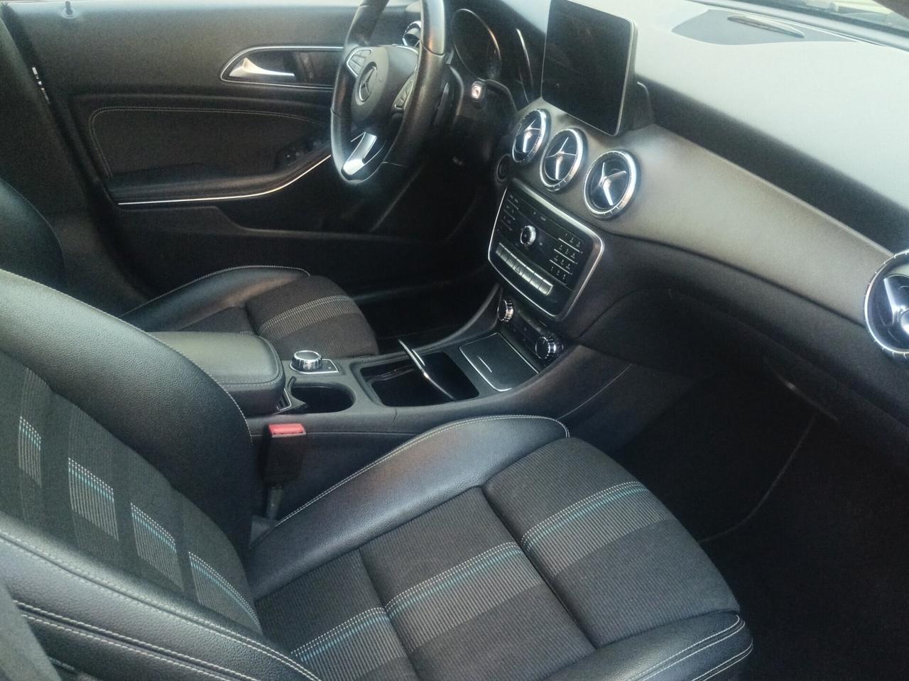 Mercedes-benz CLA 200 d Business