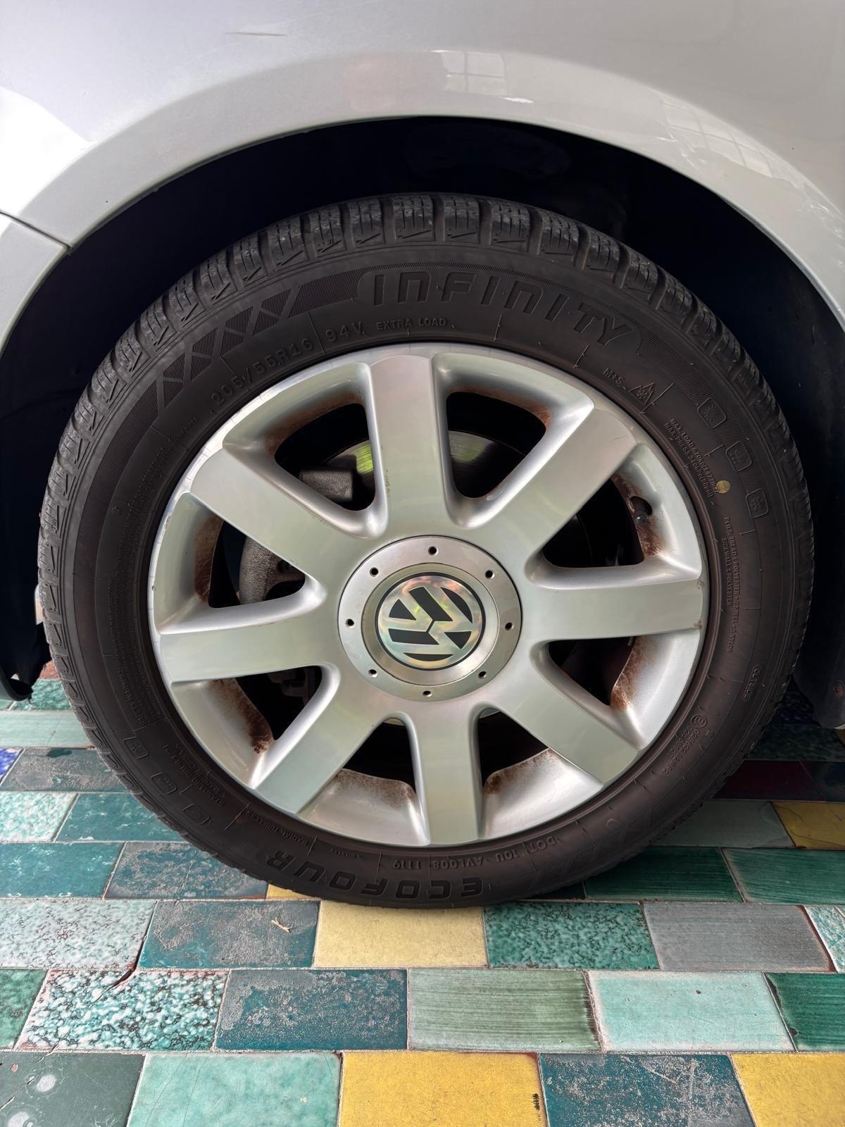Volkswagen Golf 1.6 16V FSI 5p. UNICO PROPRIETARIO