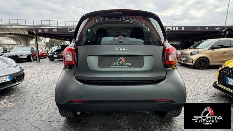 smart fortwo RATA MENSILE 172,00 EURO 70 Passion
