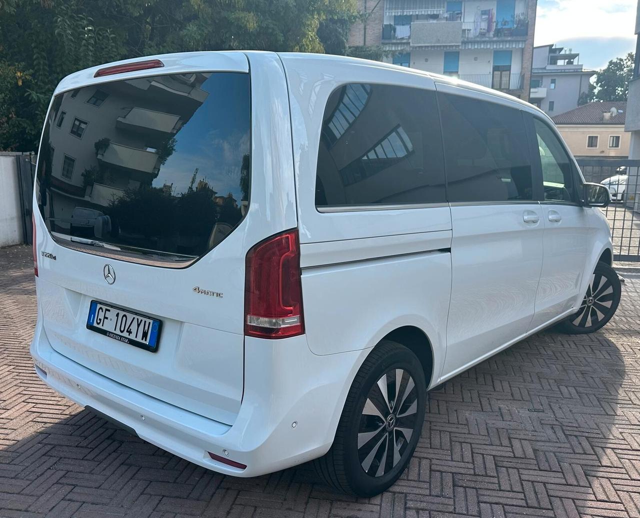 Mercedes-benz V 220 d Automatic 4Matic Executive Compact