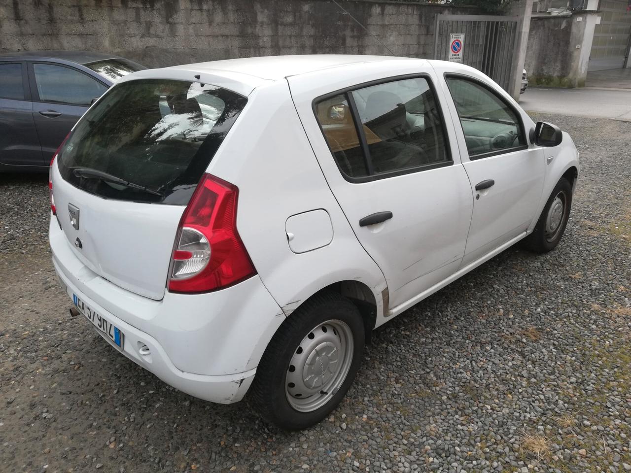 Dacia Sandero 1.4 8V GPL - 2010