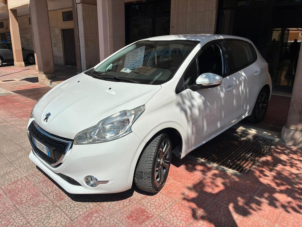 Peugeot 208 1.4 HDi 68 CV 5 porte Active