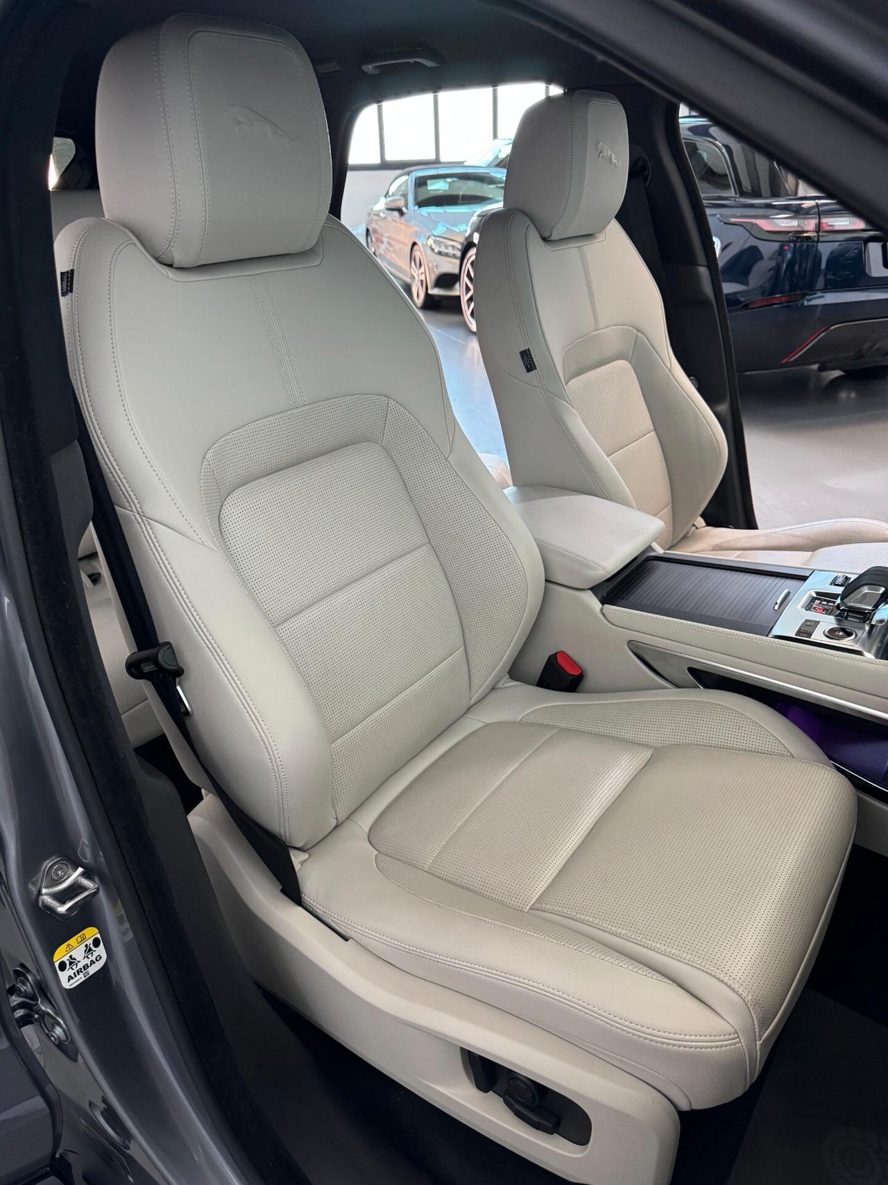 Jaguar F-Pace R-Dynamic SE D200 MHEV AWD 2.0cc 204cv Tagliandi ufficiali