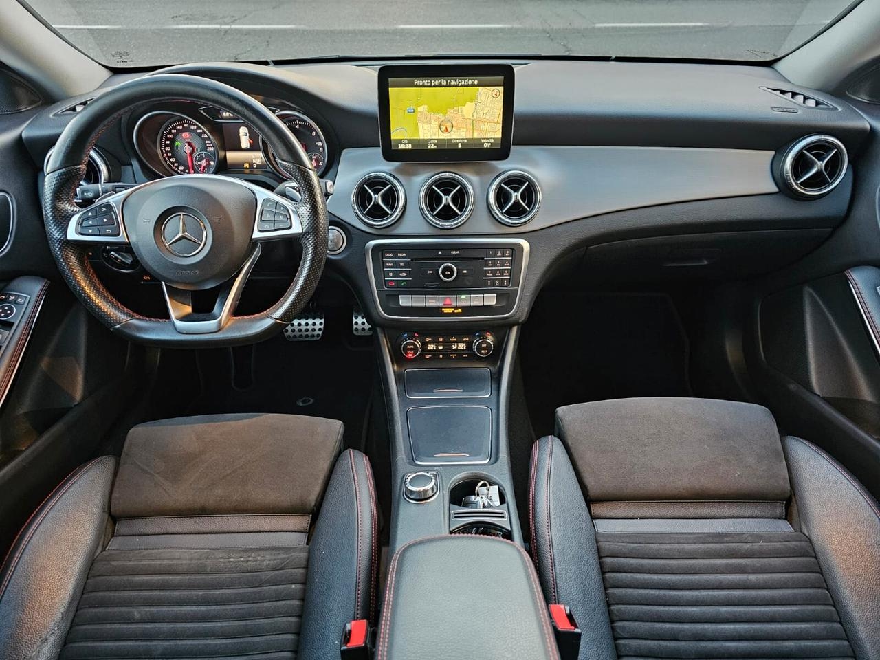 Mercedes-benz CLA 200d 136cv 4Matic Premium*AMG*Euro6*