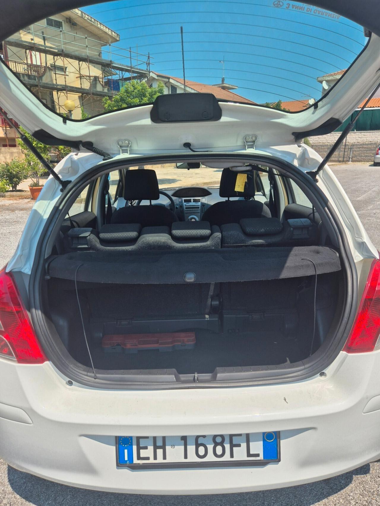Toyota Yaris 1.3 5 porte Sol