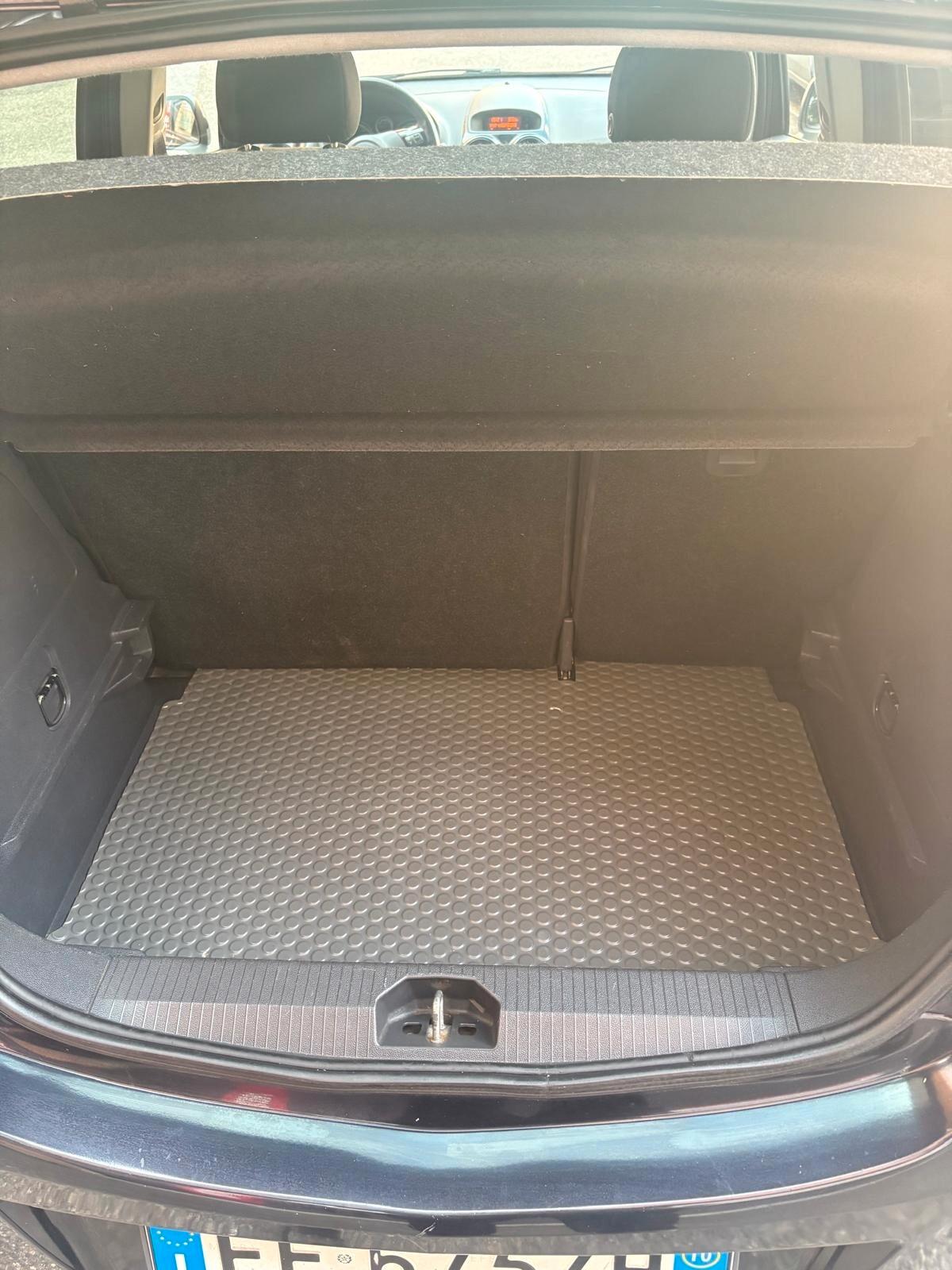 Opel Corsa 1.2 80CV 5 porte GPL-TECH Edition