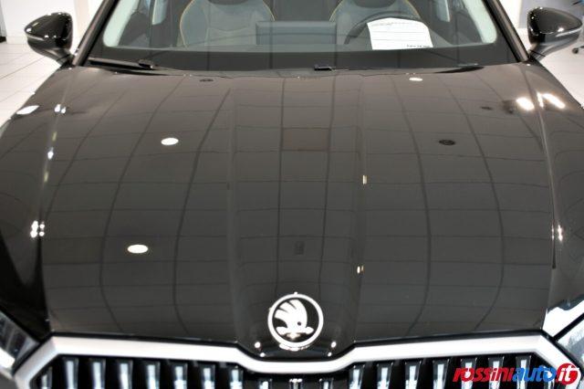 SKODA Superb 2.0 TDI 150 CV DSG STYLE + R18 + ALCANTARA LOUNGE