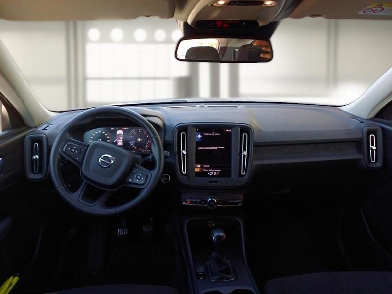 VOLVO XC40 T2 ESSENTIAL SUV