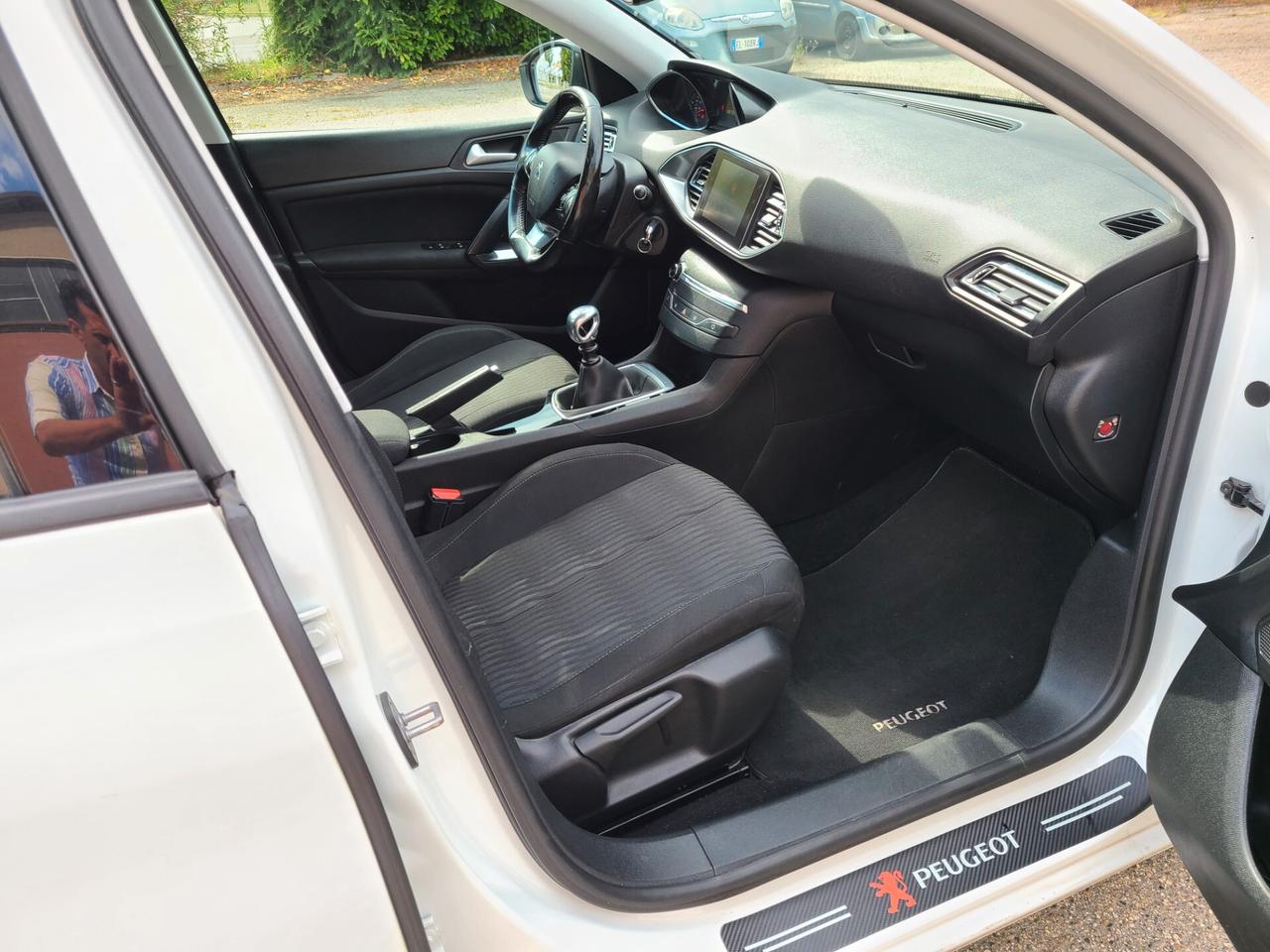 Peugeot 308 BlueHDi 1.6 diesel euro6