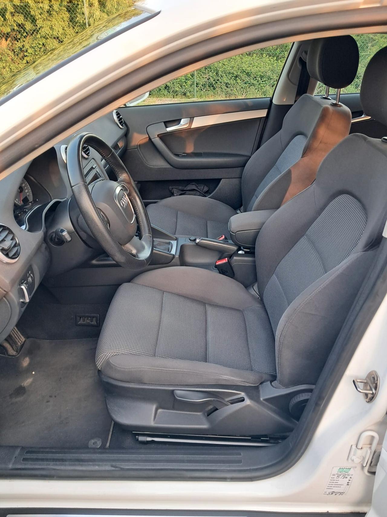 Audi A3 1.6 TDI 105 CV CR Ambition